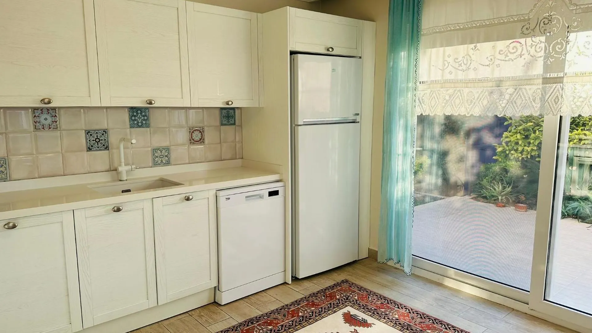 Evalacati - Villa Harnup- Tamamen Muestakil Villa 0*, Alacati Turkey