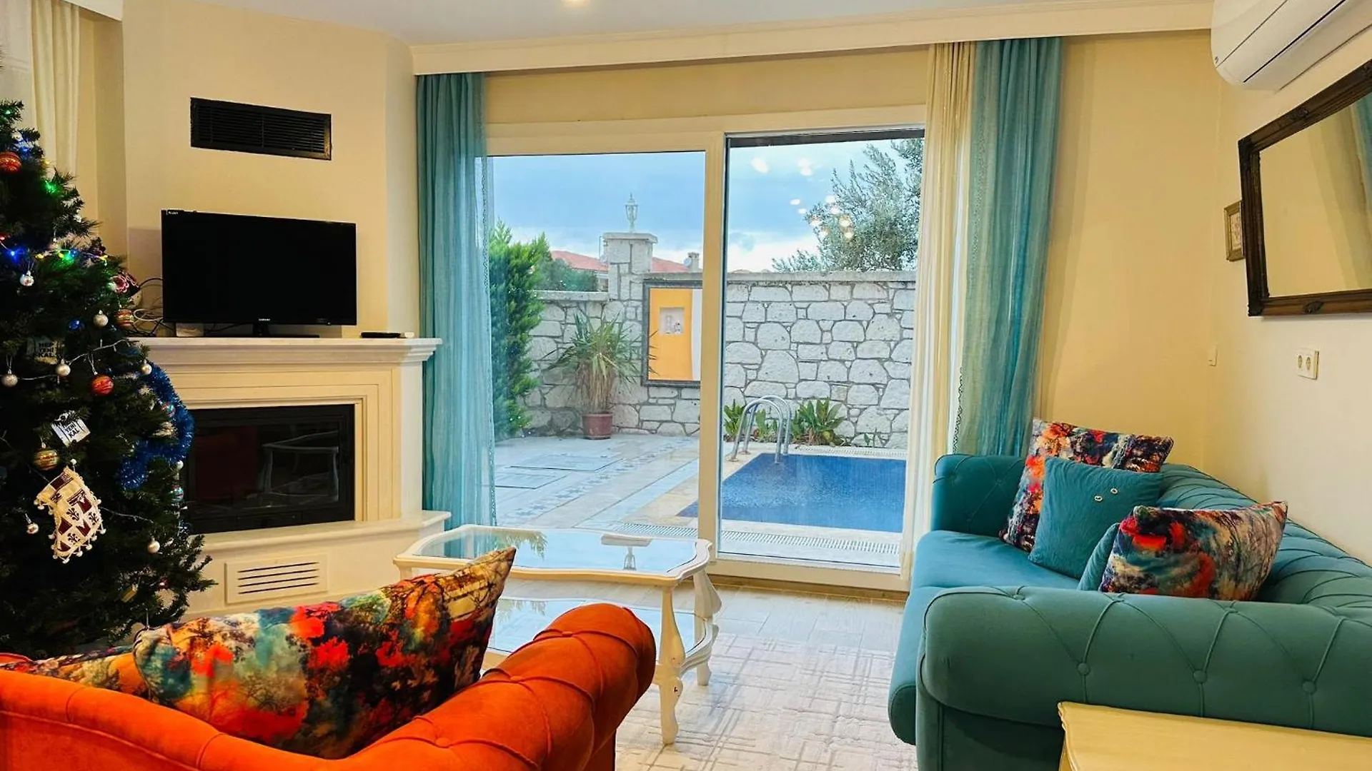 Evalacati - Villa Harnup- Tamamen Muestakil Villa